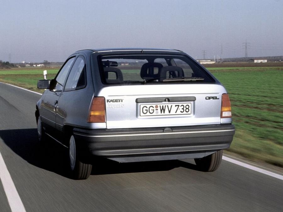  Opel Kadett Impuls I (E) 1991 года  (фото 3 из 4)